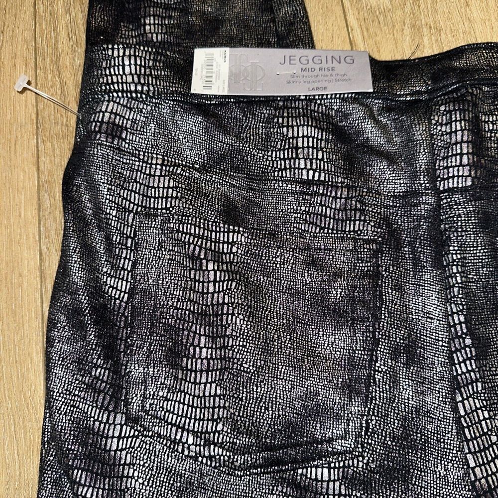 Jennifer Lopez Women's Jegging Black Snakeskin Size Large‎ Mid Rise NEW - Picture 7 of 8